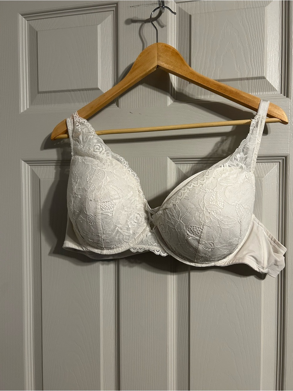 torrid White Lace Underwire Push-Up Bra